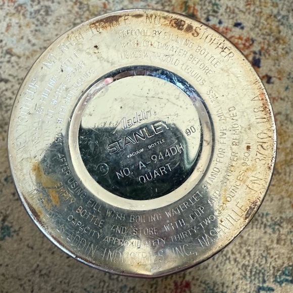 Aladdin Stanley Thermos 1 Quart - Picture 5 of 9